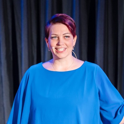 solopreneurrevolution-speakerin-nicole-schneider-grain